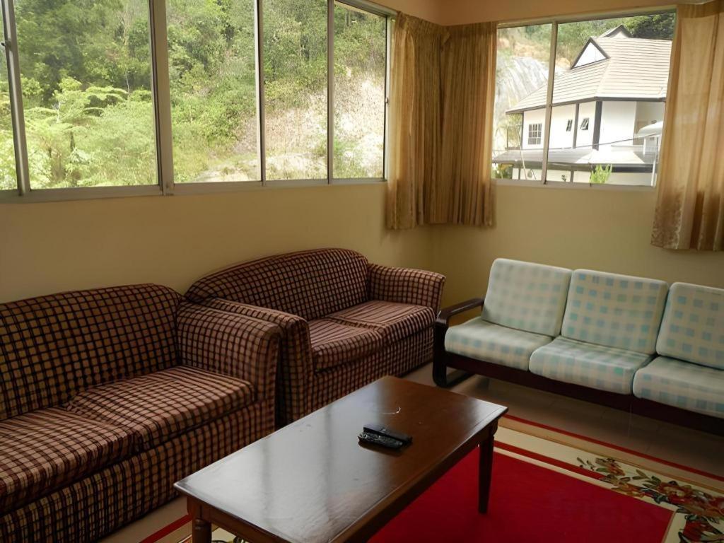 Krs Pines Hotel مرتفعات كاميرون المظهر الخارجي الصورة