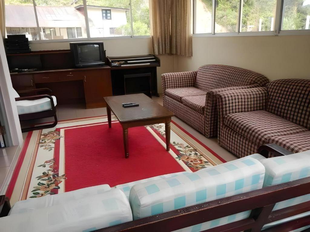 Krs Pines Hotel مرتفعات كاميرون المظهر الخارجي الصورة