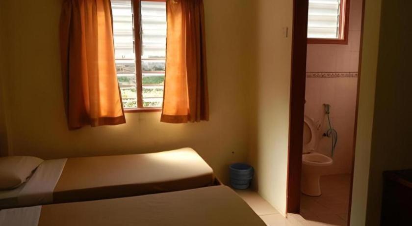 Krs Pines Hotel مرتفعات كاميرون المظهر الخارجي الصورة