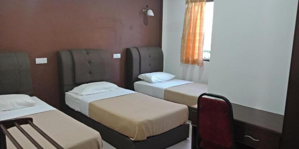 Krs Pines Hotel مرتفعات كاميرون المظهر الخارجي الصورة