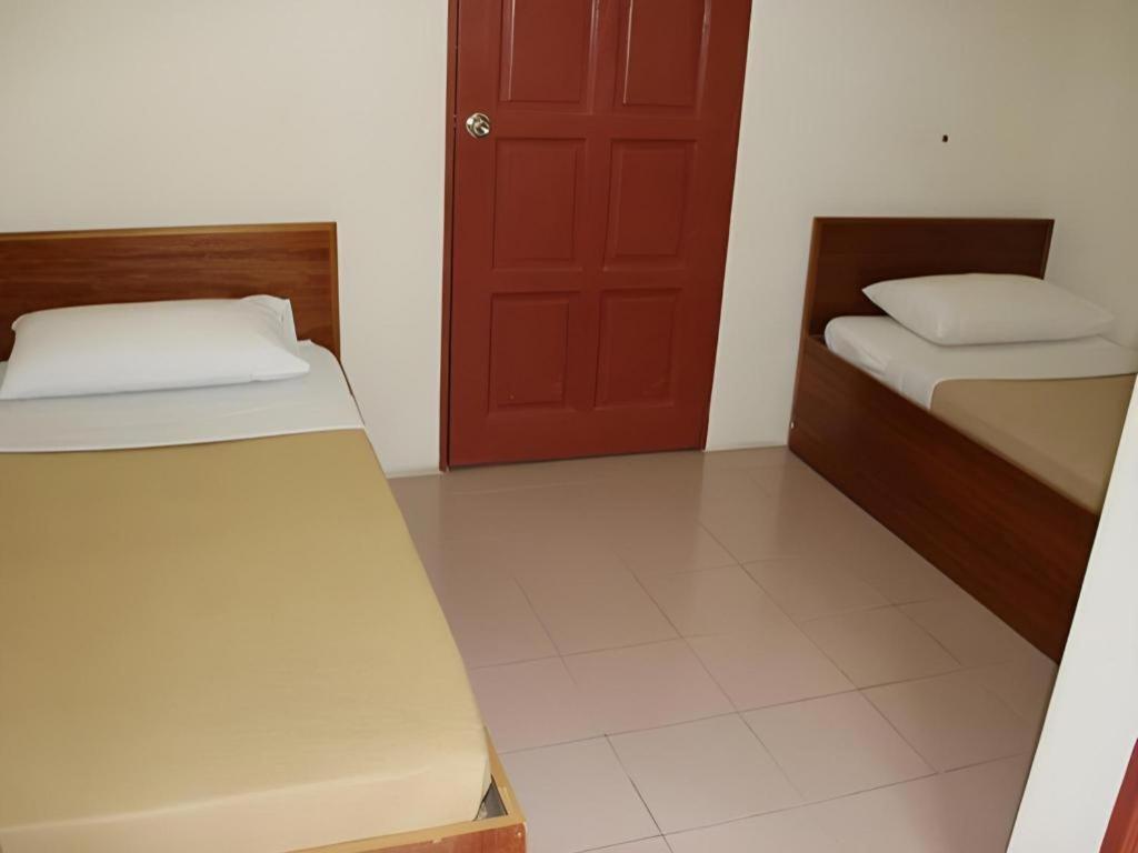 Krs Pines Hotel مرتفعات كاميرون المظهر الخارجي الصورة