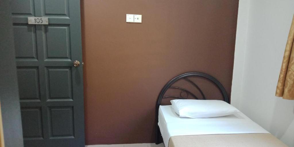 Krs Pines Hotel مرتفعات كاميرون المظهر الخارجي الصورة